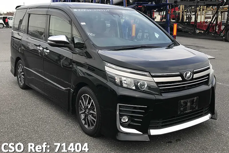 Toyota / Voxy 2016